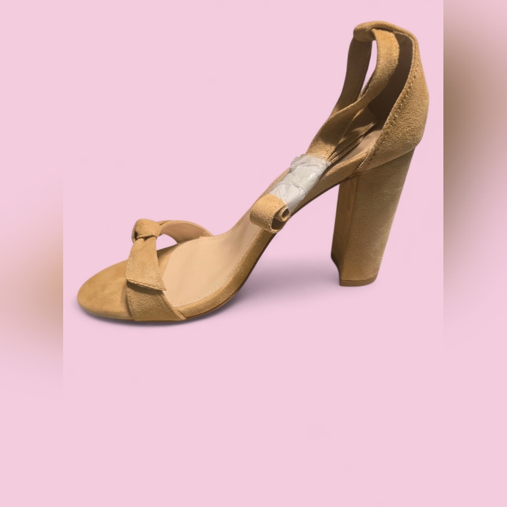 Elegant Tan Women's Heels